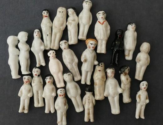Dolls talk